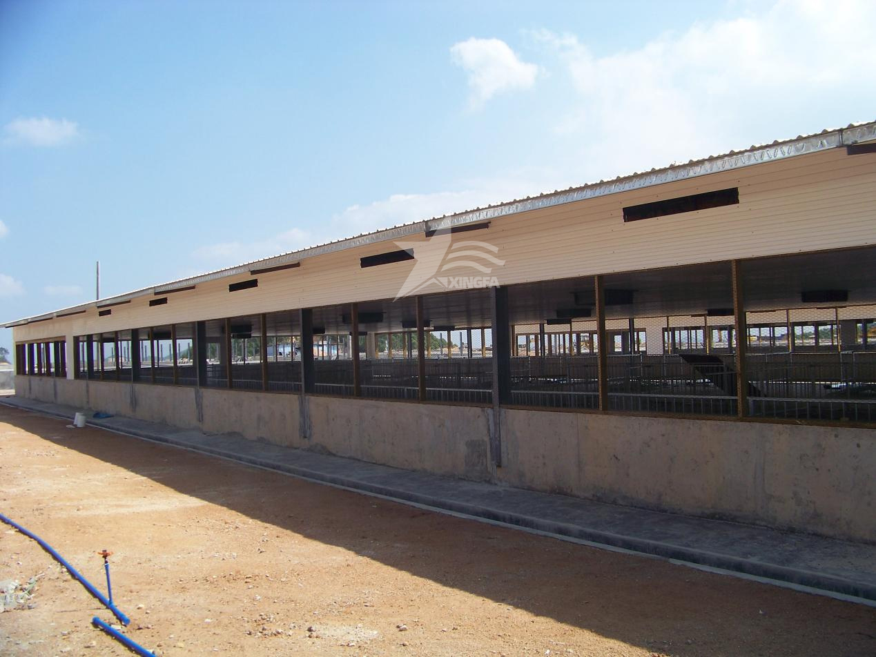 樹脂瓦：養(yǎng)殖場(chǎng)的避暑勝地，為小動(dòng)物們打造舒適棲息地